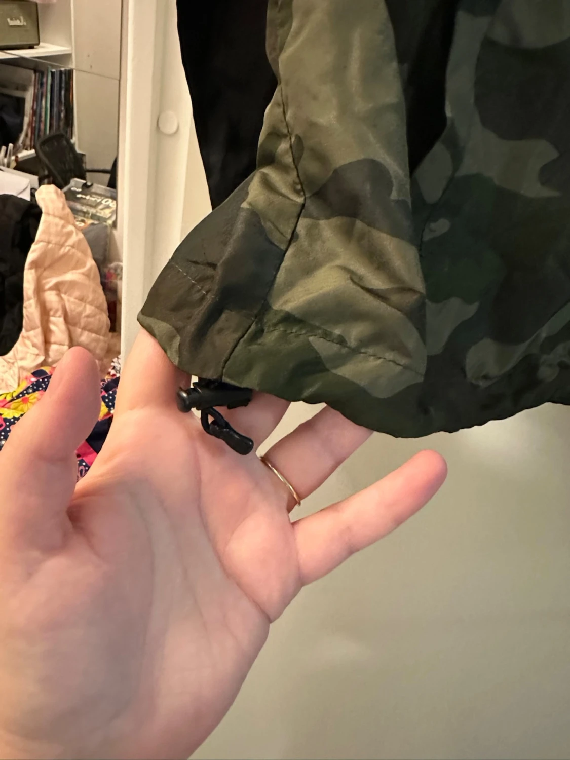 Braille Skateboarding camo vindjacka storlek: M - 5