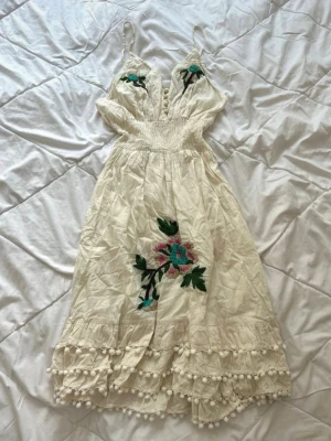 Vintage klänning  - Supersöt klänning i st M