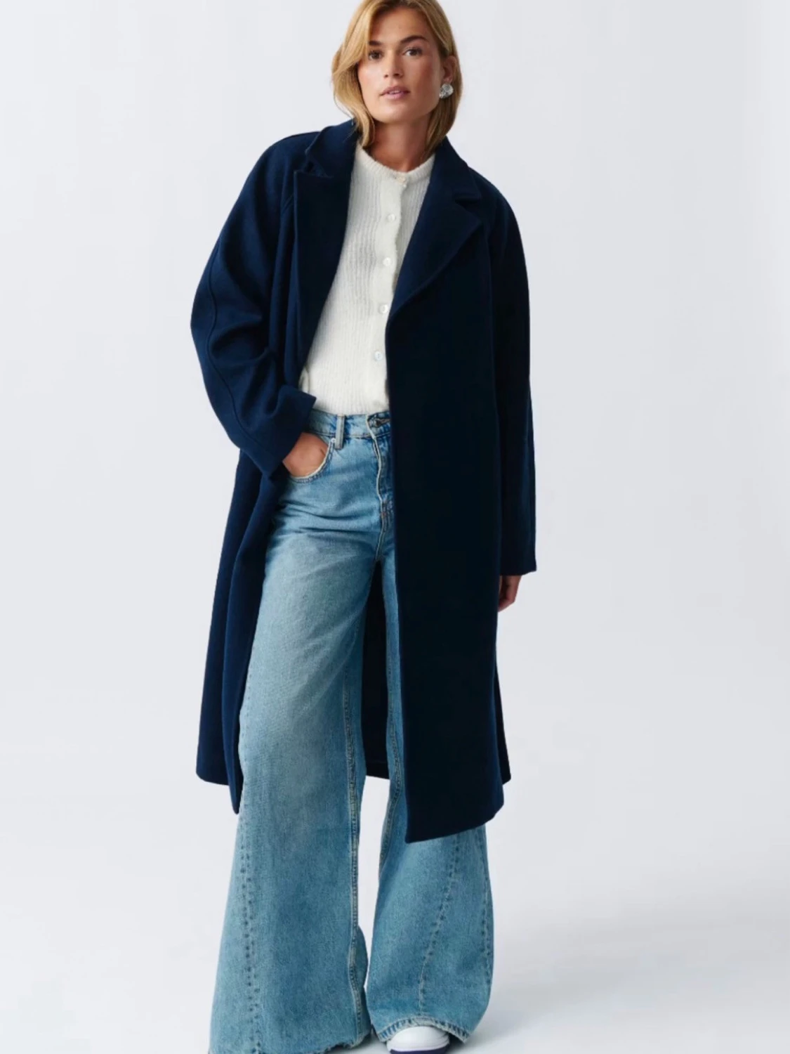 Mörkblå kappa med bälte - 1