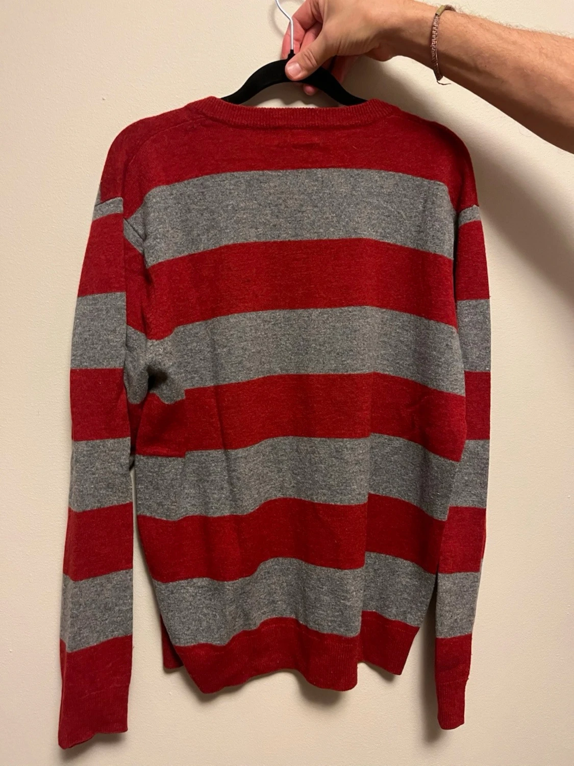 Röd randig tröja  - 1