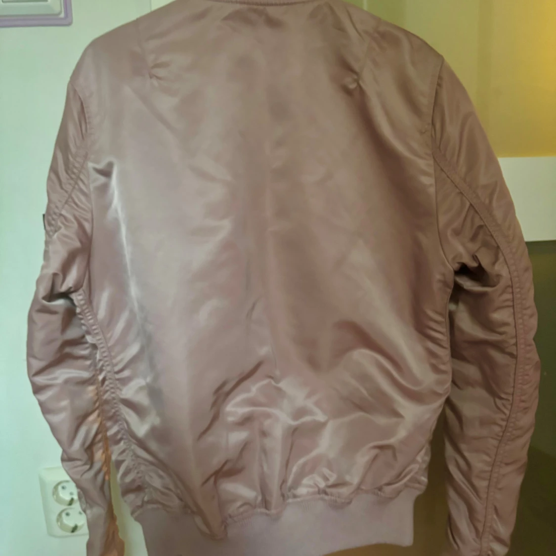 Rosa bomberjacka Alpha Industries M - 3