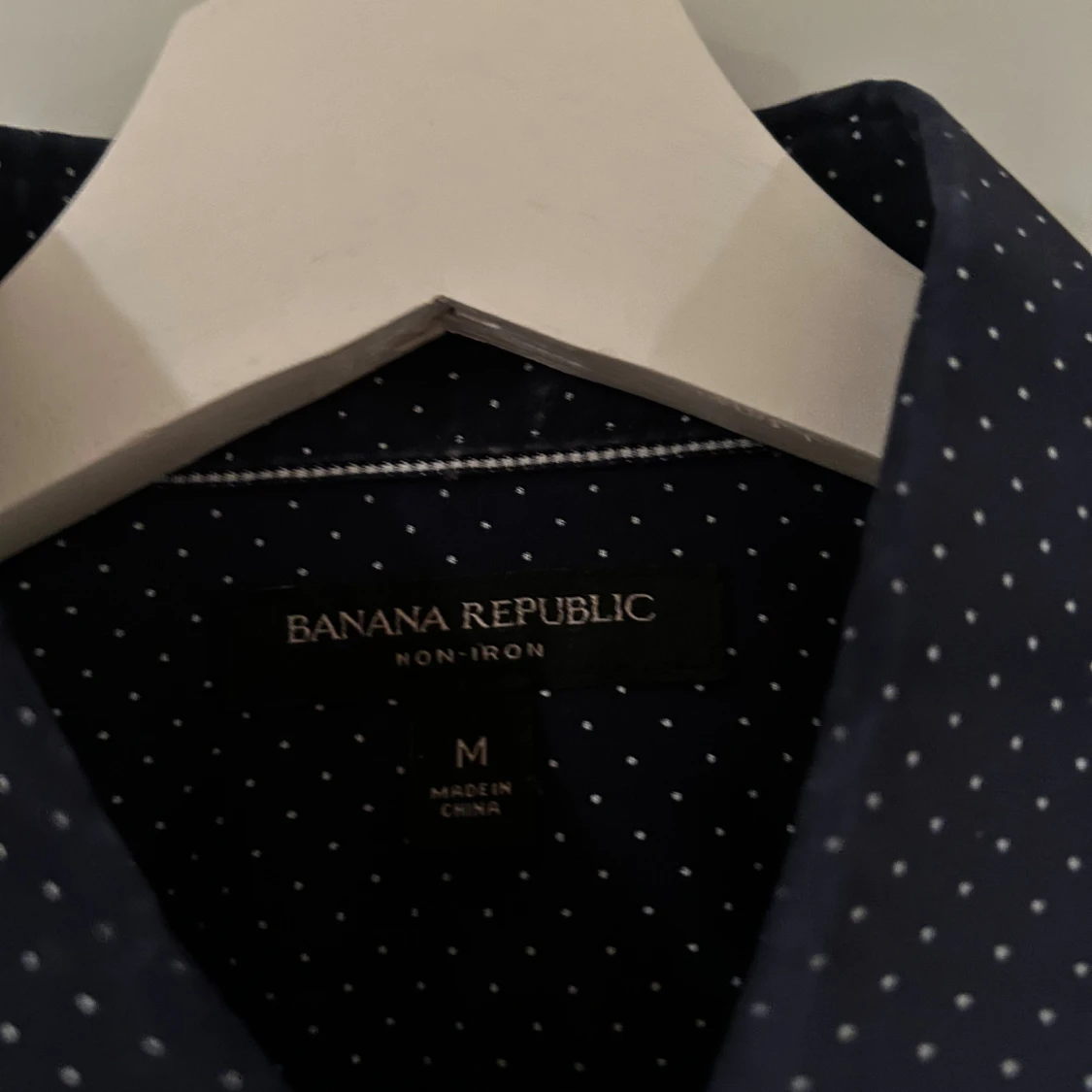Mörkblå prickig skjorta Banana Republic - 1