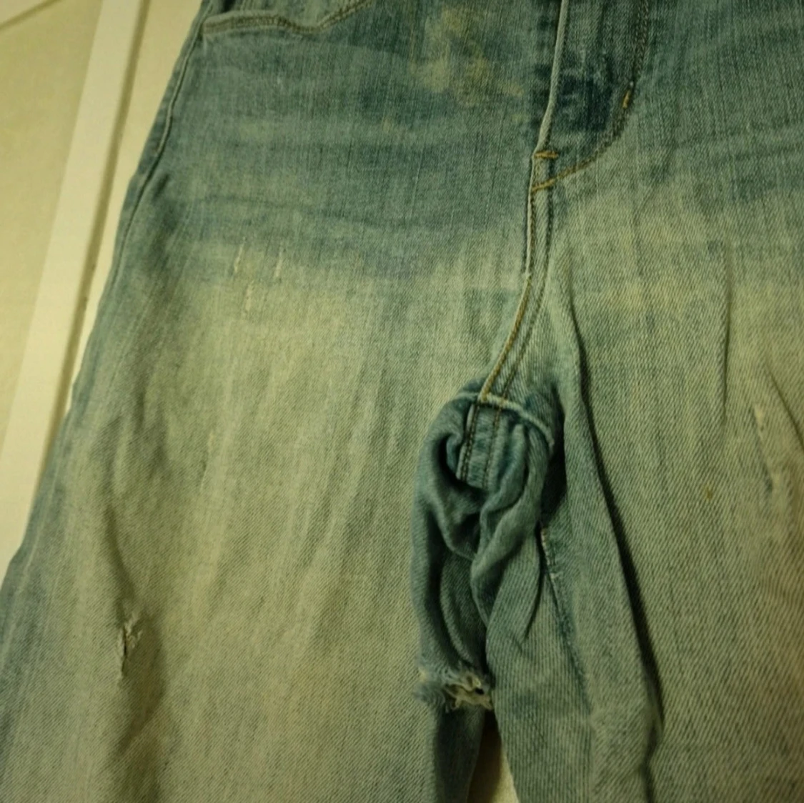 Levis 511 ljusblå slitna jeans - 3