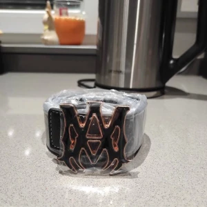 Amiri bälte - Fint amiri bälte i st 120 helt nya pris kan diskuteras 