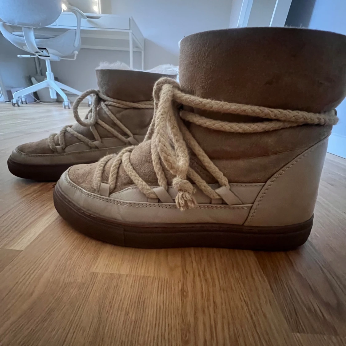 Beige vinter skor från Inuikii - 1