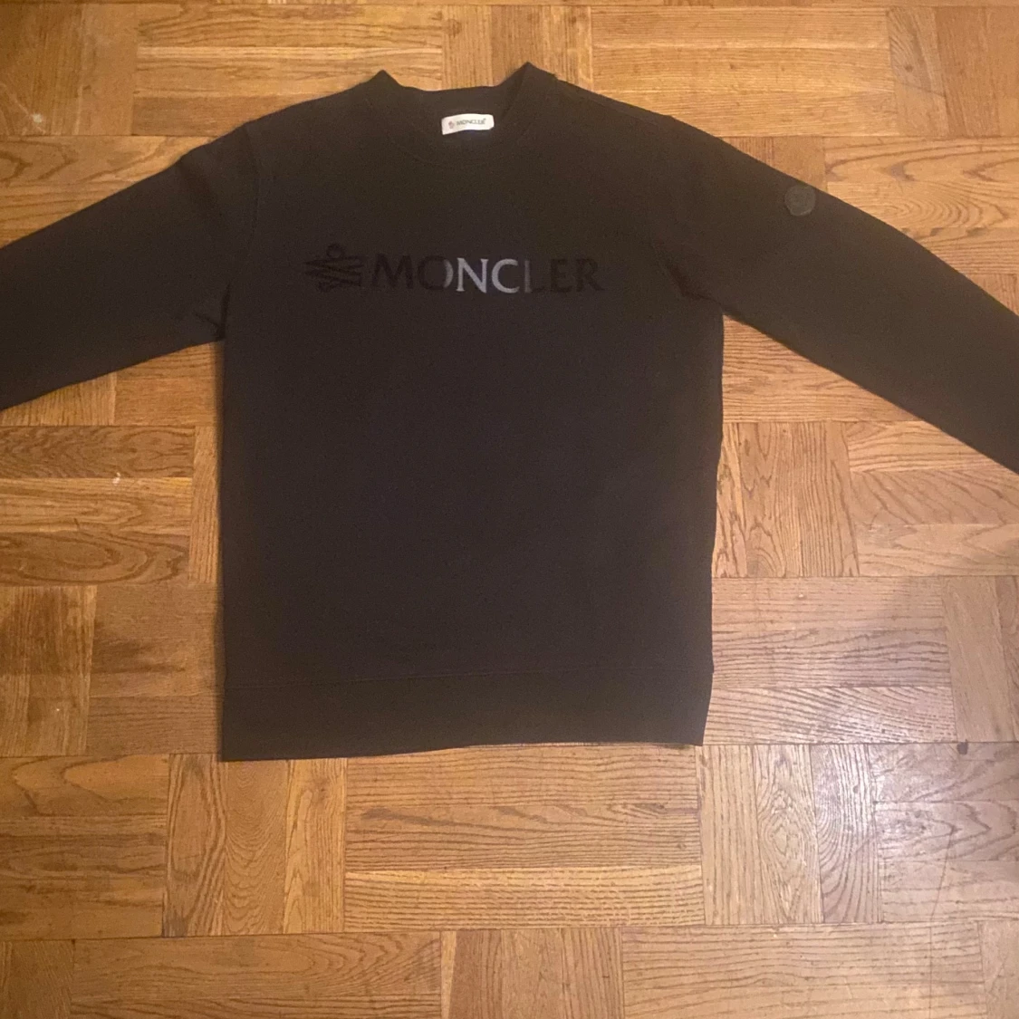 Äkta Svart sweatshirt från Moncler