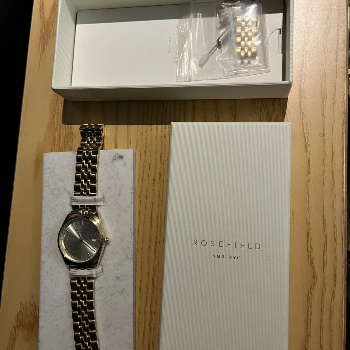 Rosefield klocka nypris 2500kr - 1