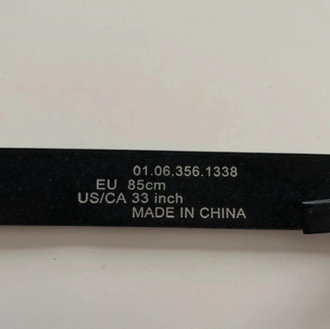 Svart bälte med dubbel ring-spänne - 4