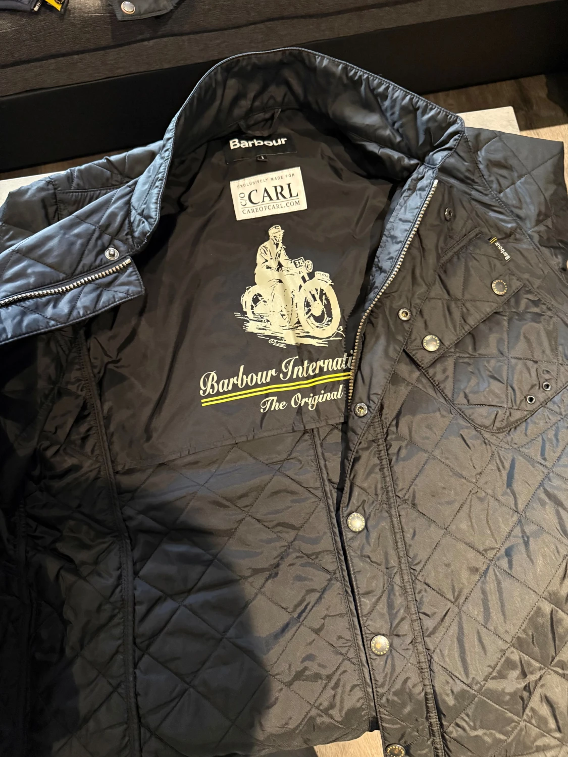 Svart quiltad Barbour jacka - 1