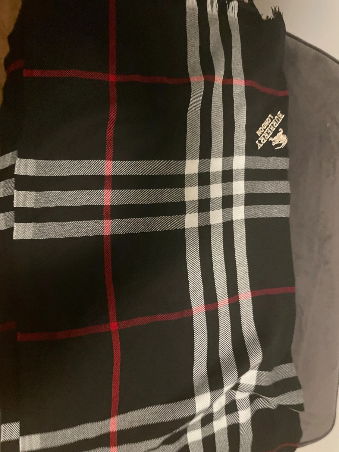 Svart rutig väst från Burberry