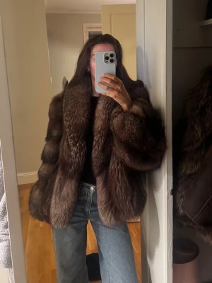 Silverfox päls - Fint bevarad päls i silverräv passar S-L