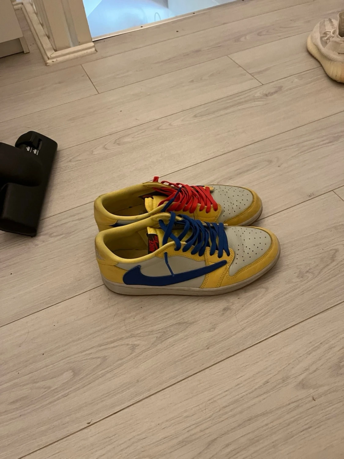 Nike Jordan 1 Travis Scott gul/blå - 2