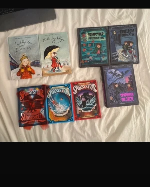 Bokserier 40kr/bok - En samlingsvolym av Spöksystrar-serien, Jack-serien och dunne serien! Perfekt för unga läsare och julklapp! Kan diskutera pris! 40kr/bok men kan reducera priset om du köper fler ☺️