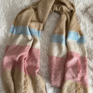 Halsduken  - Perfekt för fintern