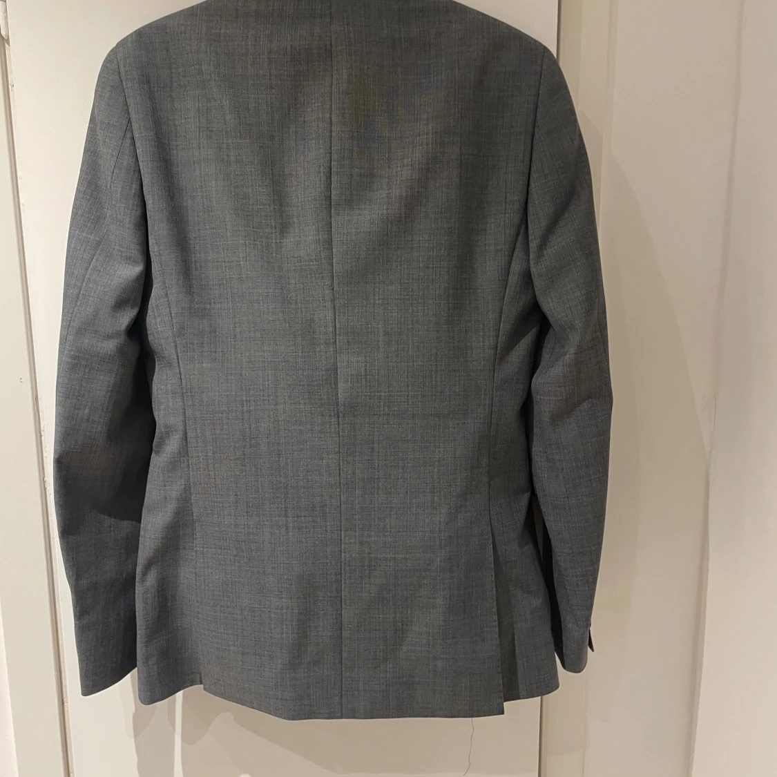 Grå rutig kostymkavaj och byxa - 2