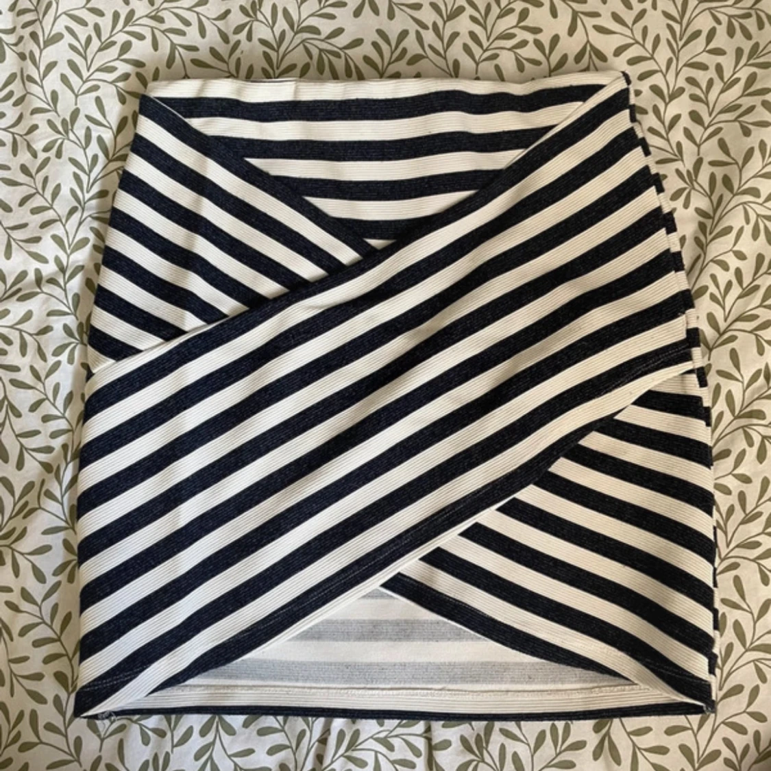 Randig omlottkjol från C, stl M