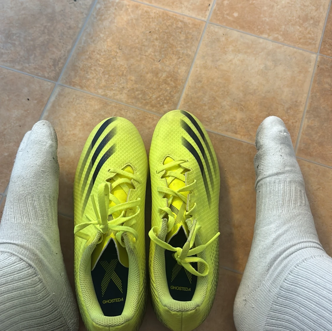 Adidas X Ghosted.4 gula fotbollsskor - 3