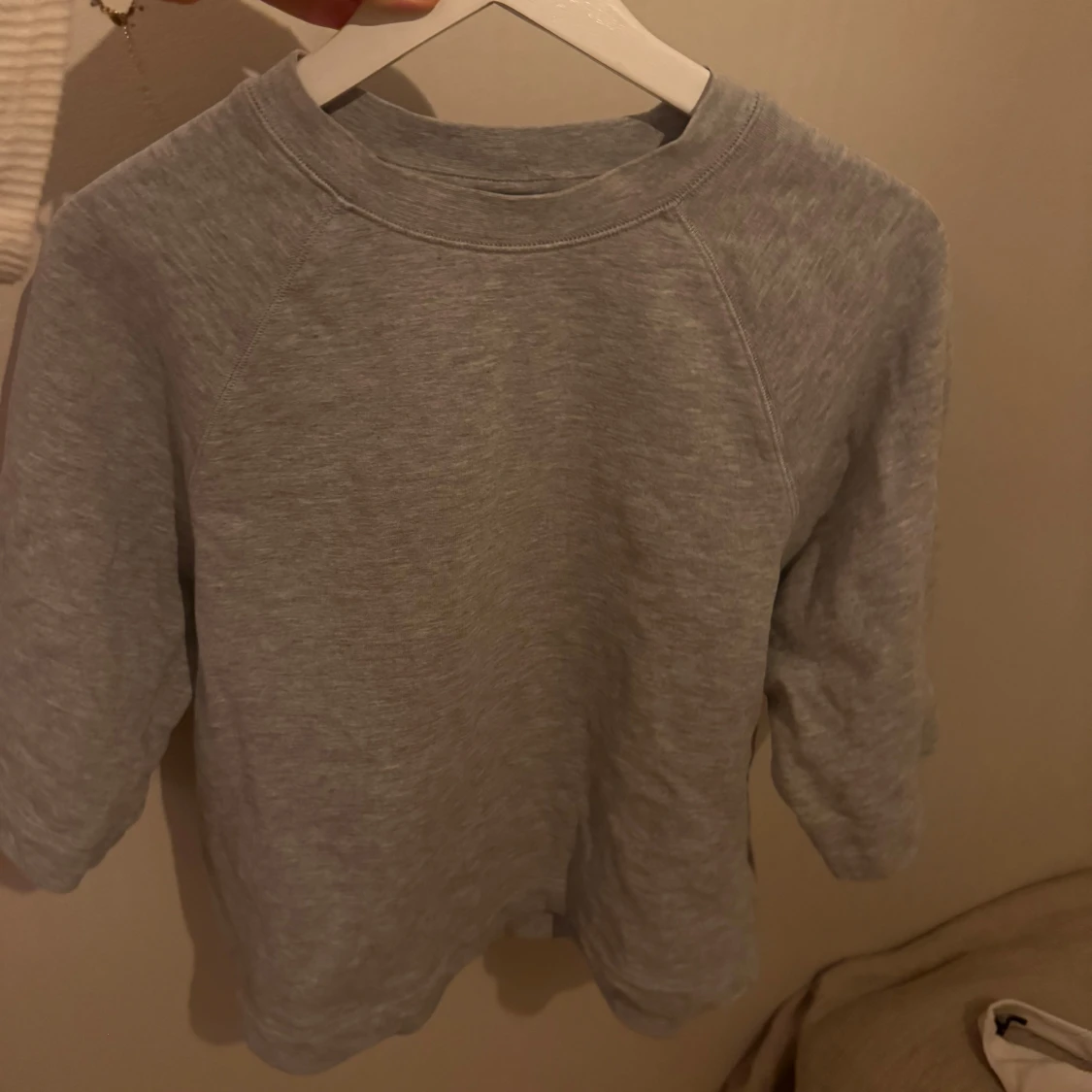 Grå sweatshirt T-shirt