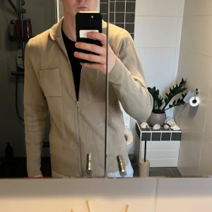 Samsoe samsoe zip - Stilig samsoe samsoe sparsamt använd i mycket bra skick zip nypris 1500 kr 