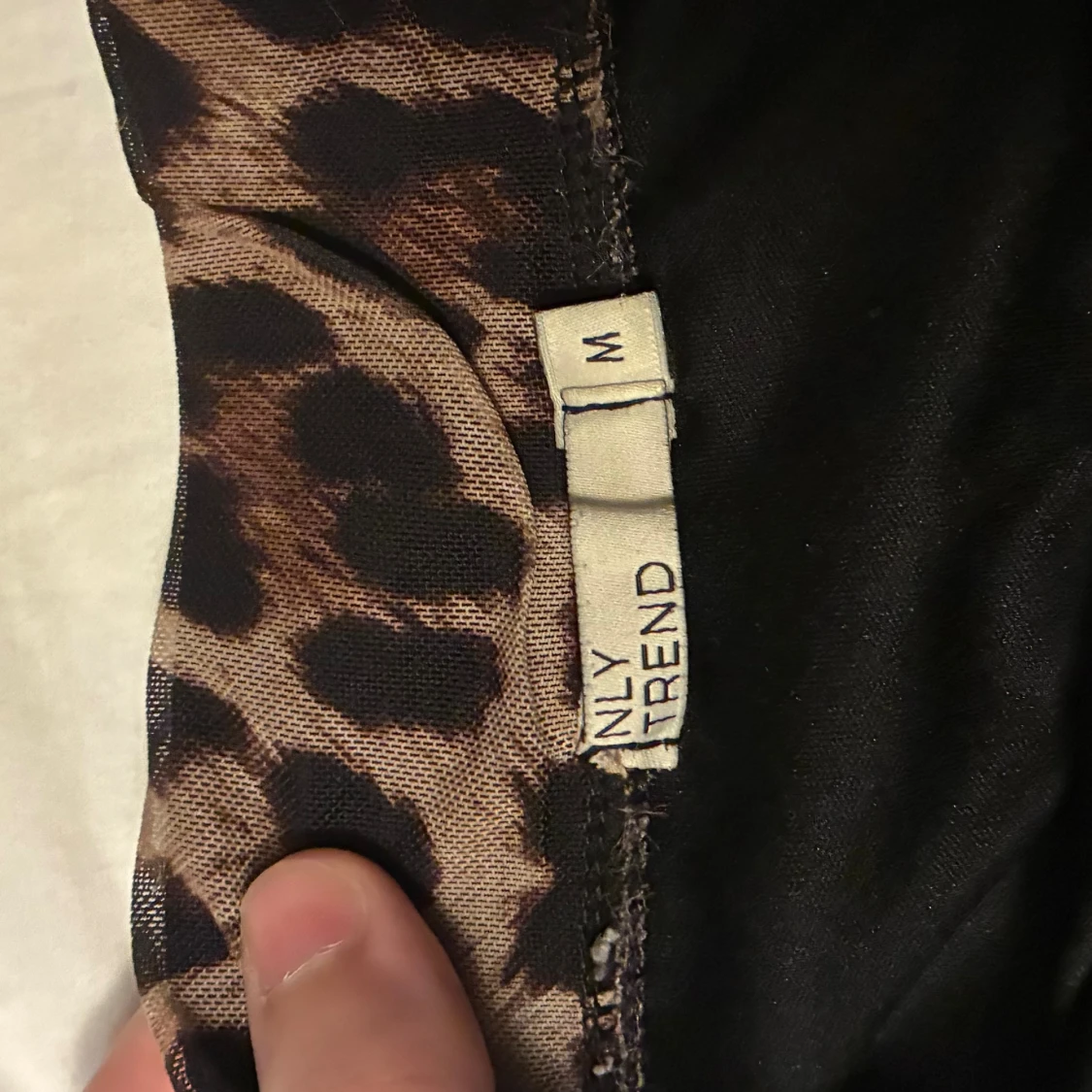 Leopardmönstrad volangkjol NLY Trend - 2