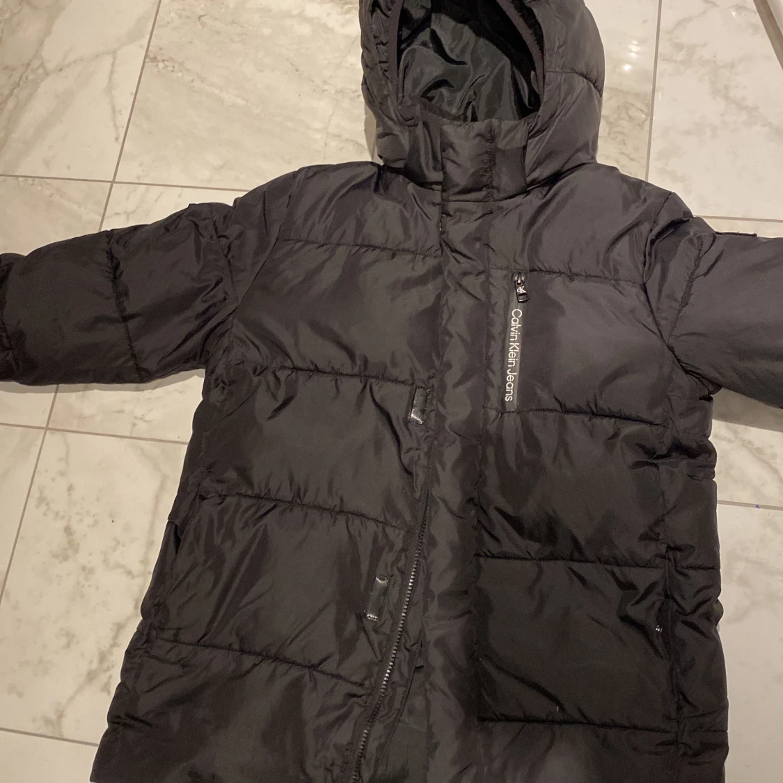 Svart pufferjacka från Calvin Klein Jeans - 1