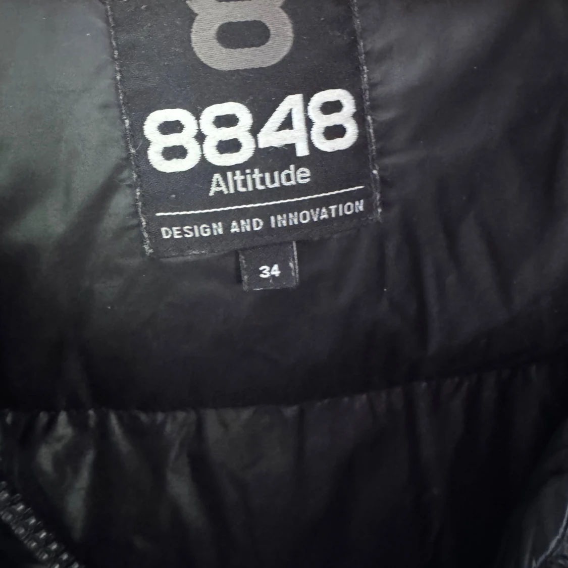 Svart pufferjack/ kappa  från 8848 Altitude - 2