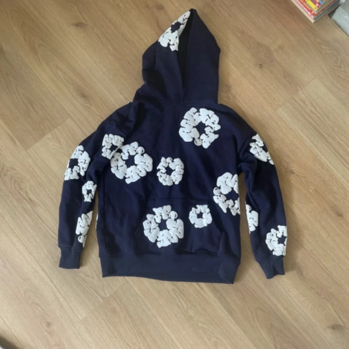 Denim tears hoodie svart  - 1