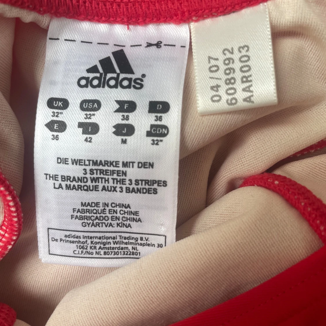 Röd baddräkt från Adidas, storlek M - 2