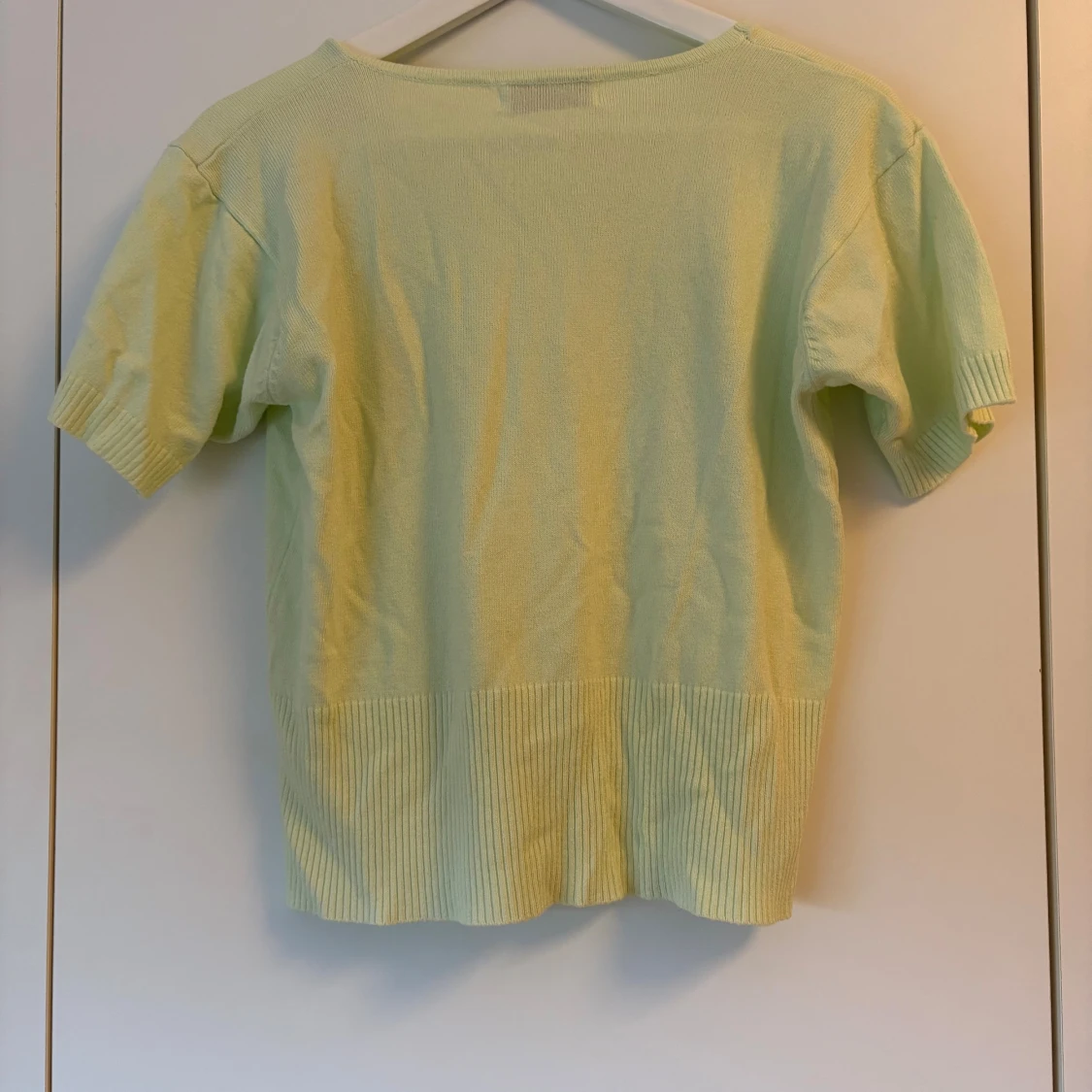 Mintfärgad tröja  - 1