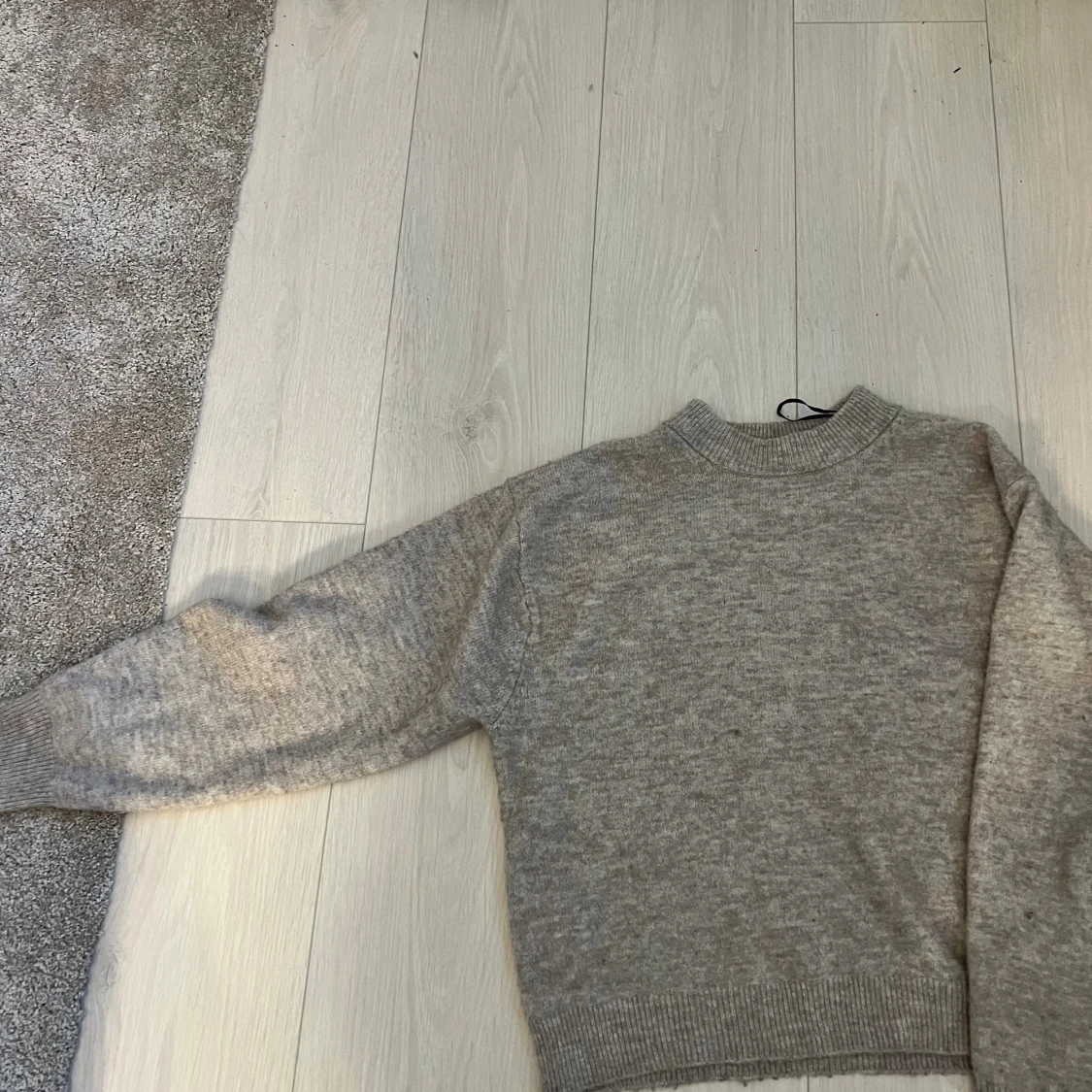 Grå stickad tröja från H&M XS - 1