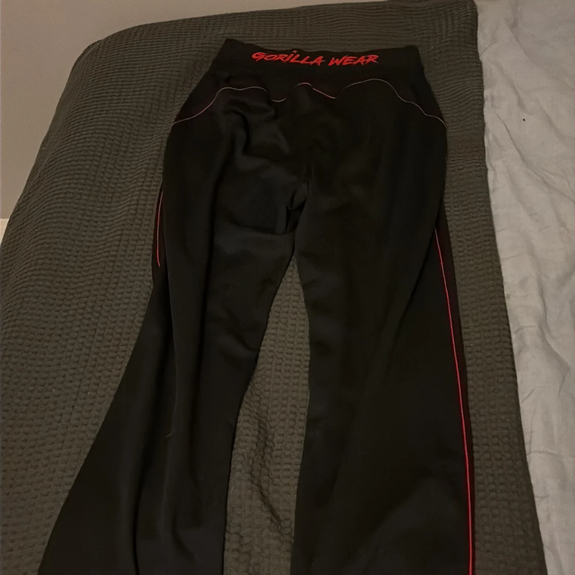 Svarta Gorilla Wear träningsbyxor L/XL - 2