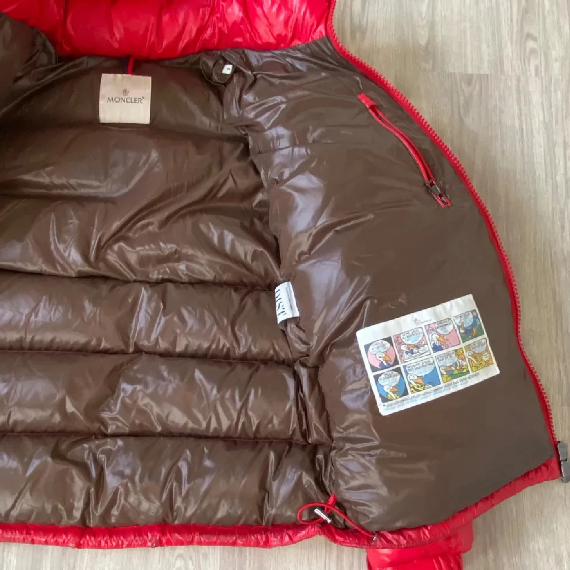 Röd Moncler Maya - 2