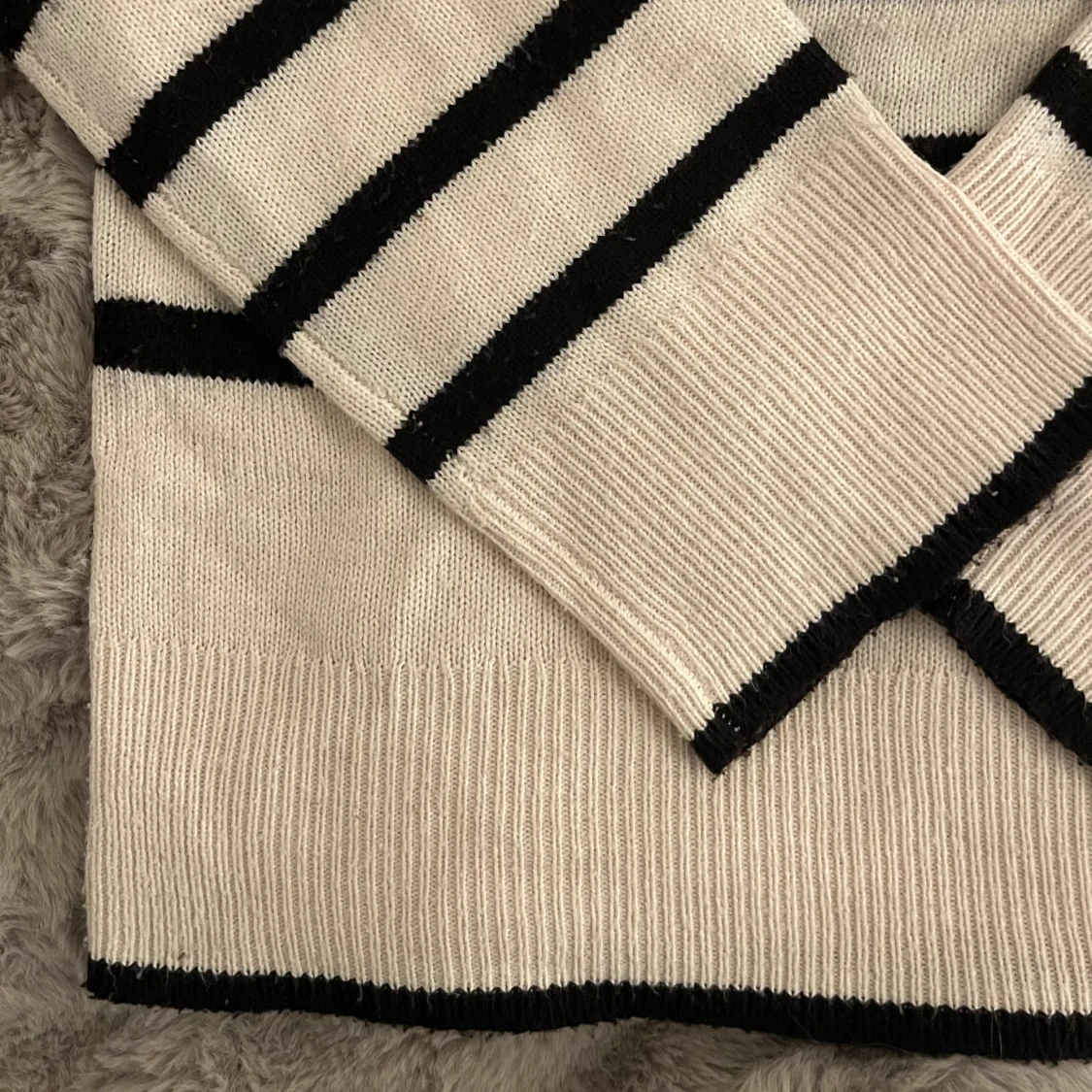 Randig stickad tröja från H&M Divided - 1