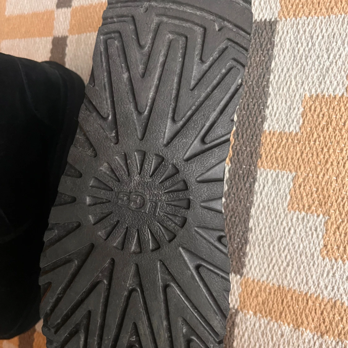 Svarta mockakängor från UGG - Neumel - 3