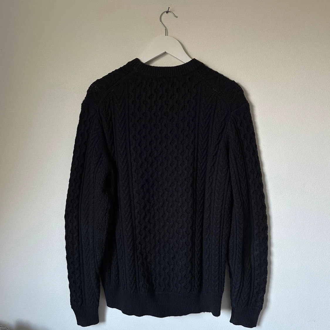 Mörkblå stickad tröja från Uniqlo L - 1