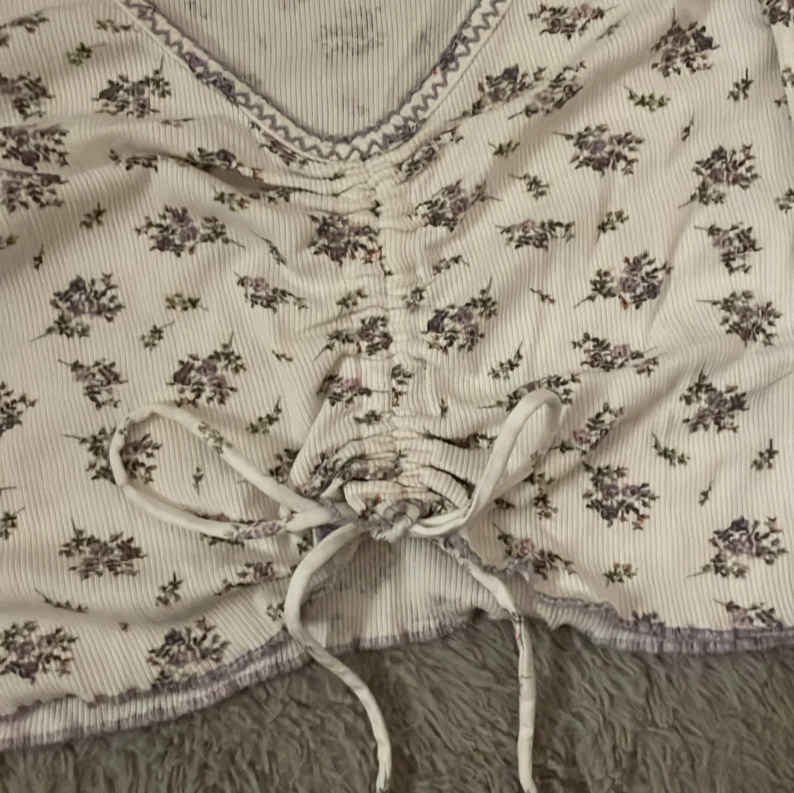 Blommig croppad topp från H&M - 1