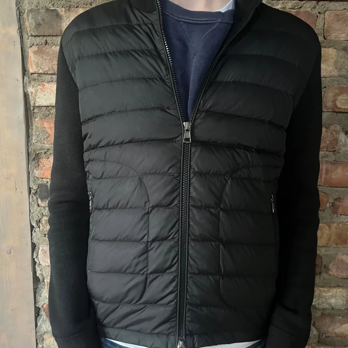 Svart pufferjacka från Moncler - 2