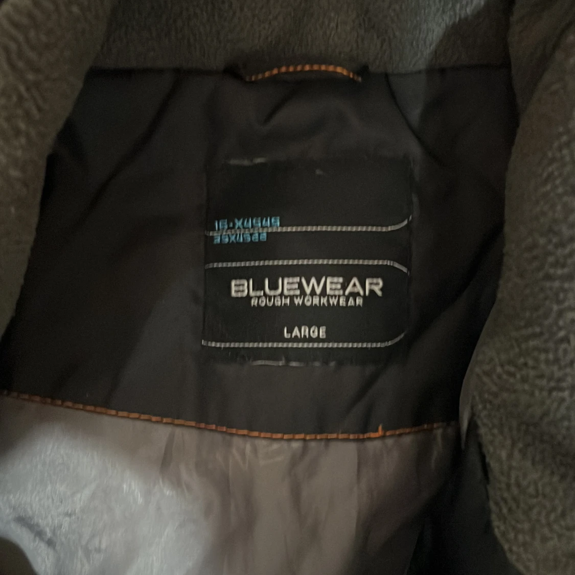 Svart pufferjacka från Bluewear L - 1