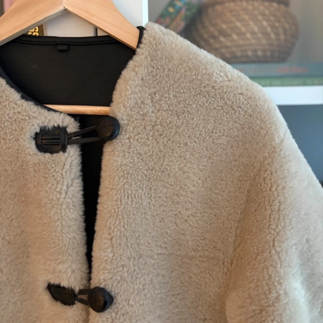 Beige teddyjacka från mango - 4