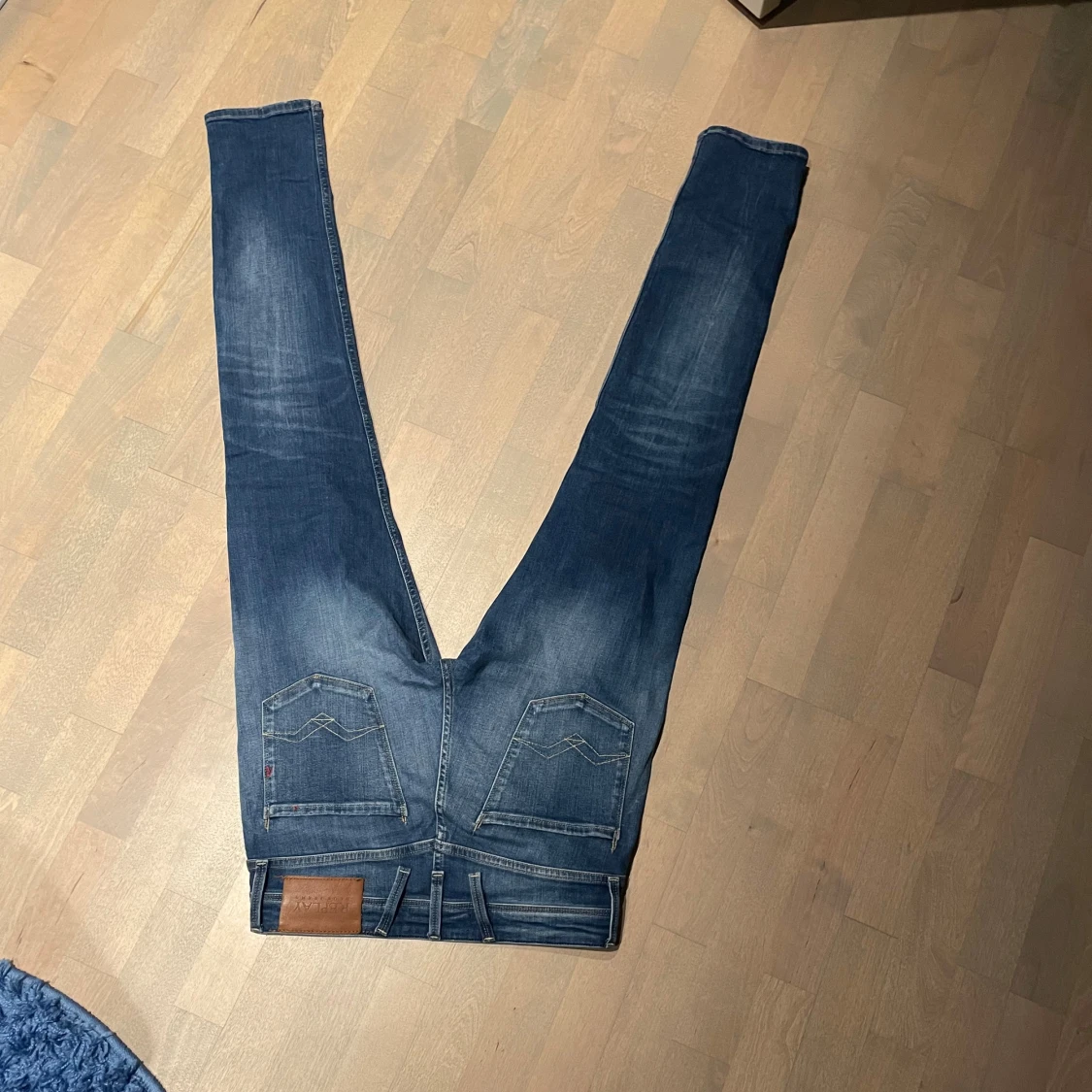 Replay Anbass blå jeans med slitningar - 3