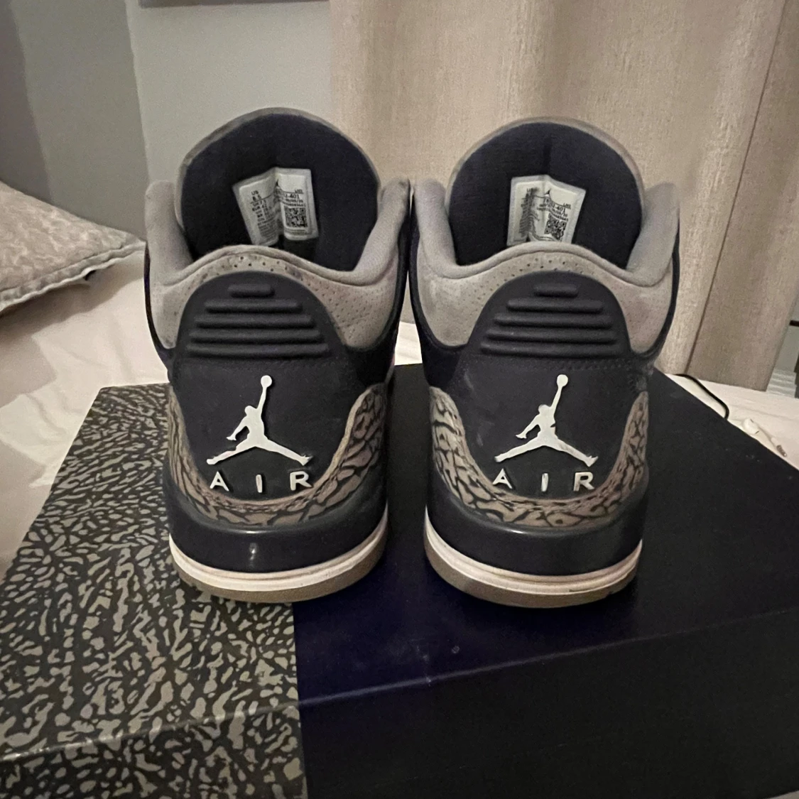 Jordan 3 Georgetown - 1