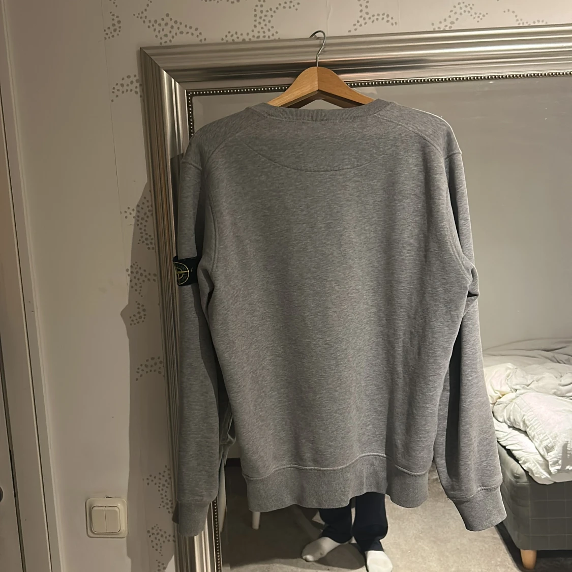 Grå sweatshirt från Stone Island - 1