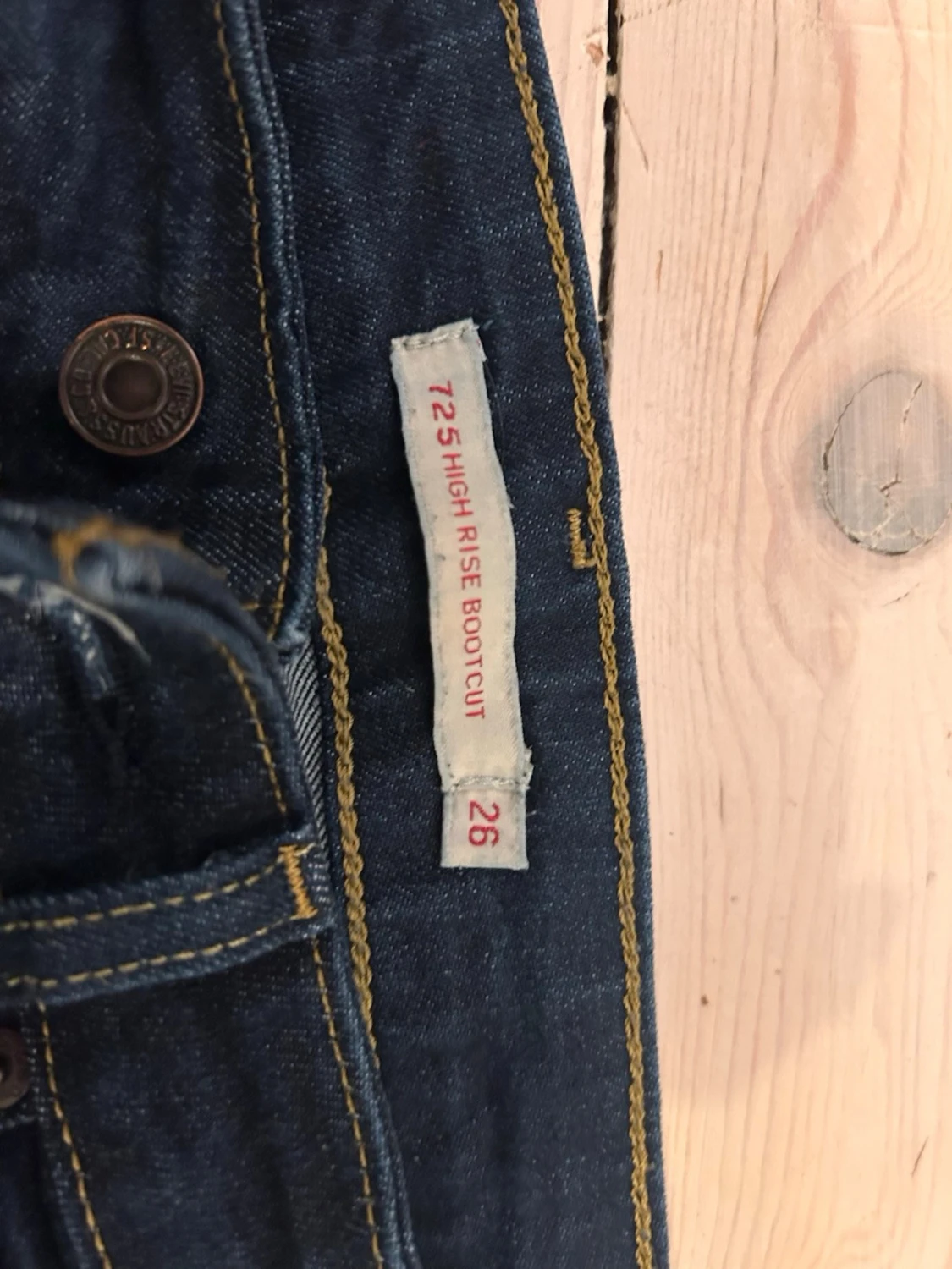 Levi's 725 High Rise Bootcut Jeans - 1