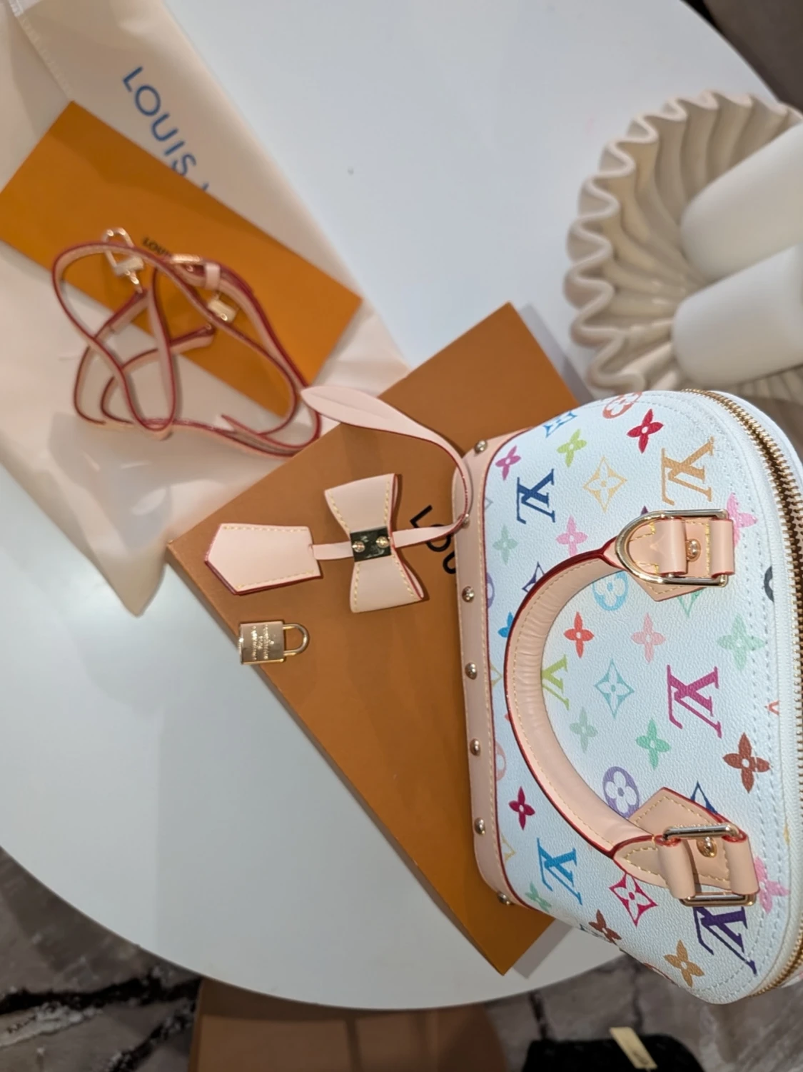 Iouis Vuitton handväska  - 2