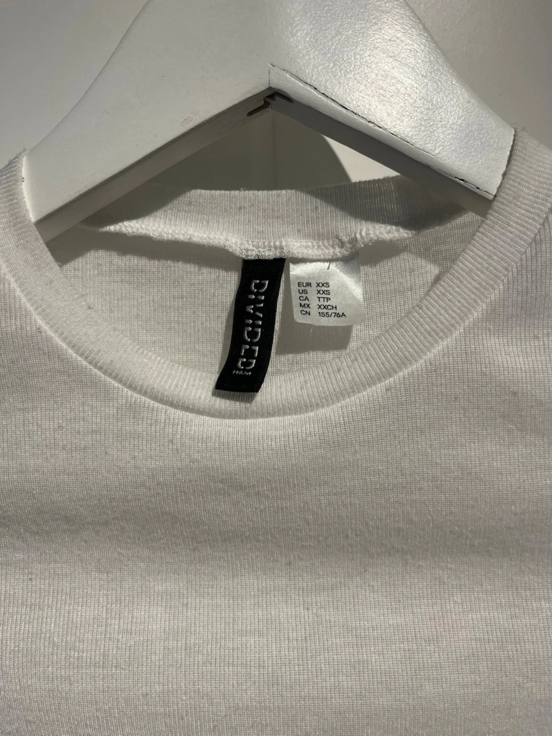 Vit basic t-shirt från H&M - 2