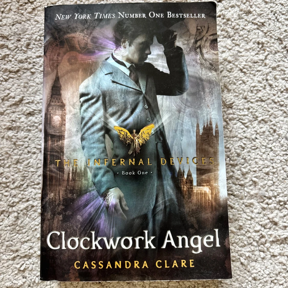 Clockwork Angel - Cassandra Clare