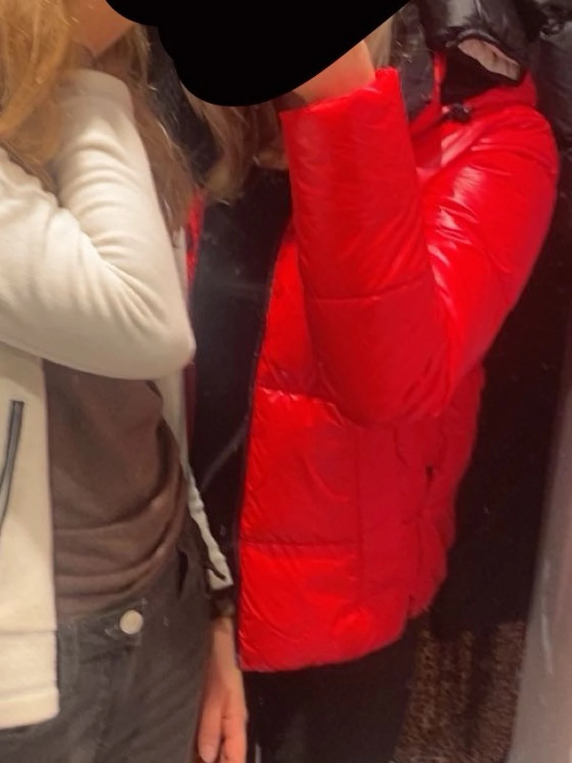 Röd pufferjacka med dragkedja - 1