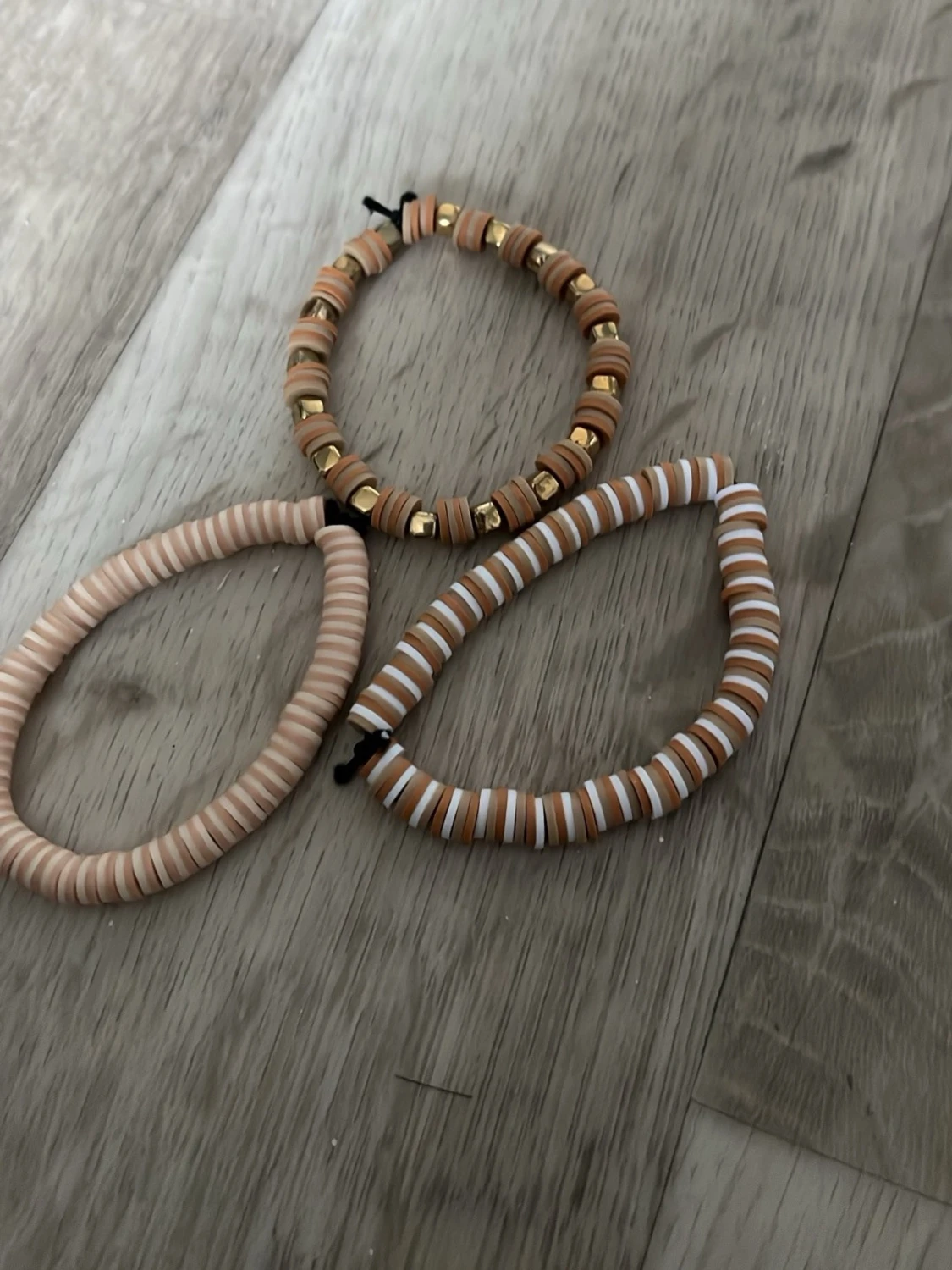 Beige och guldigt pärlarmband - 3