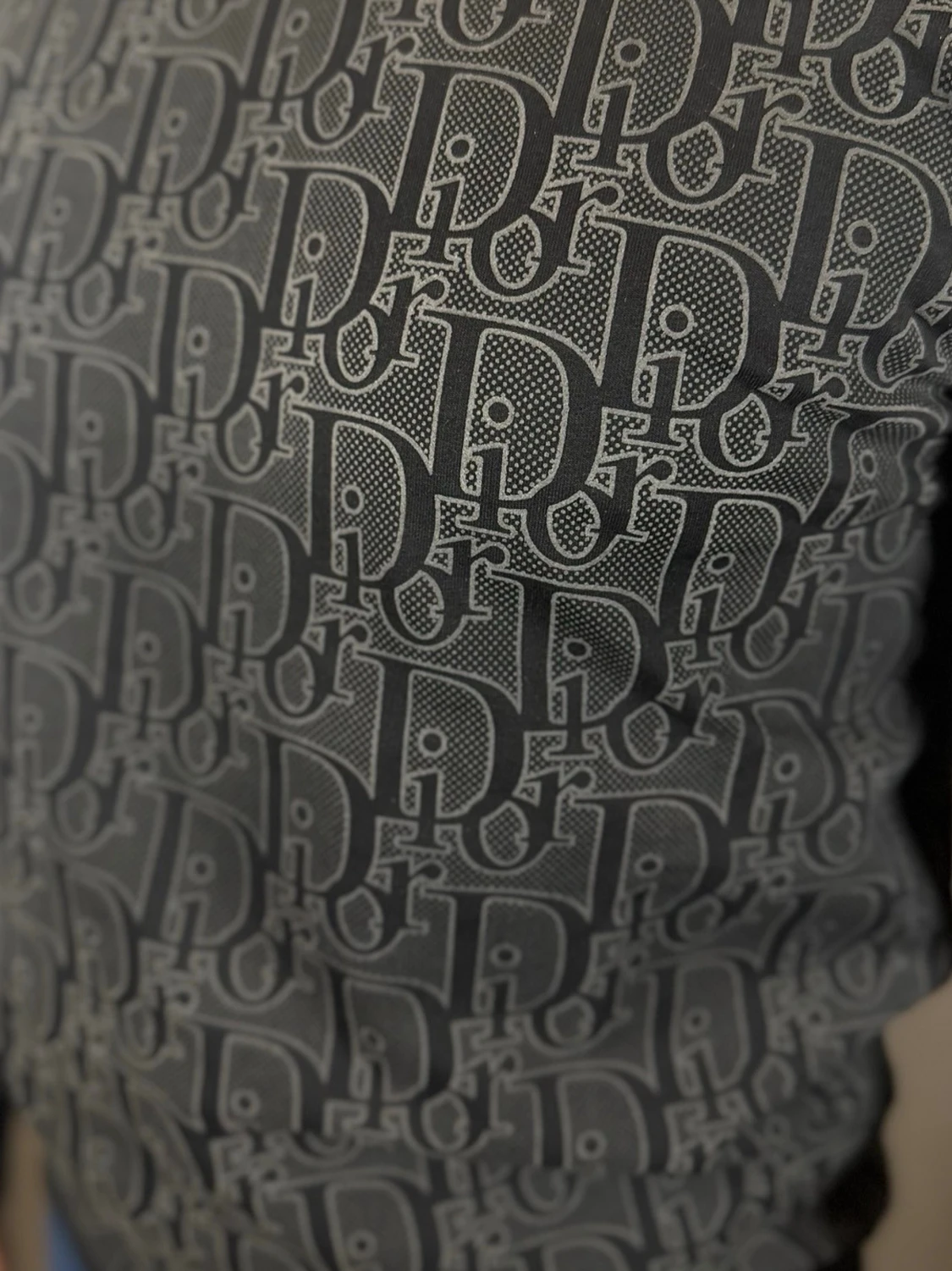 Svart stickad tröja - 1