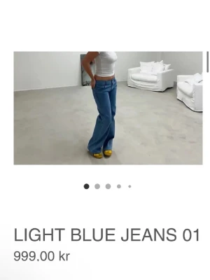 Alobha jeans  - Säljer ett par ljusblå jeans från Alobha 